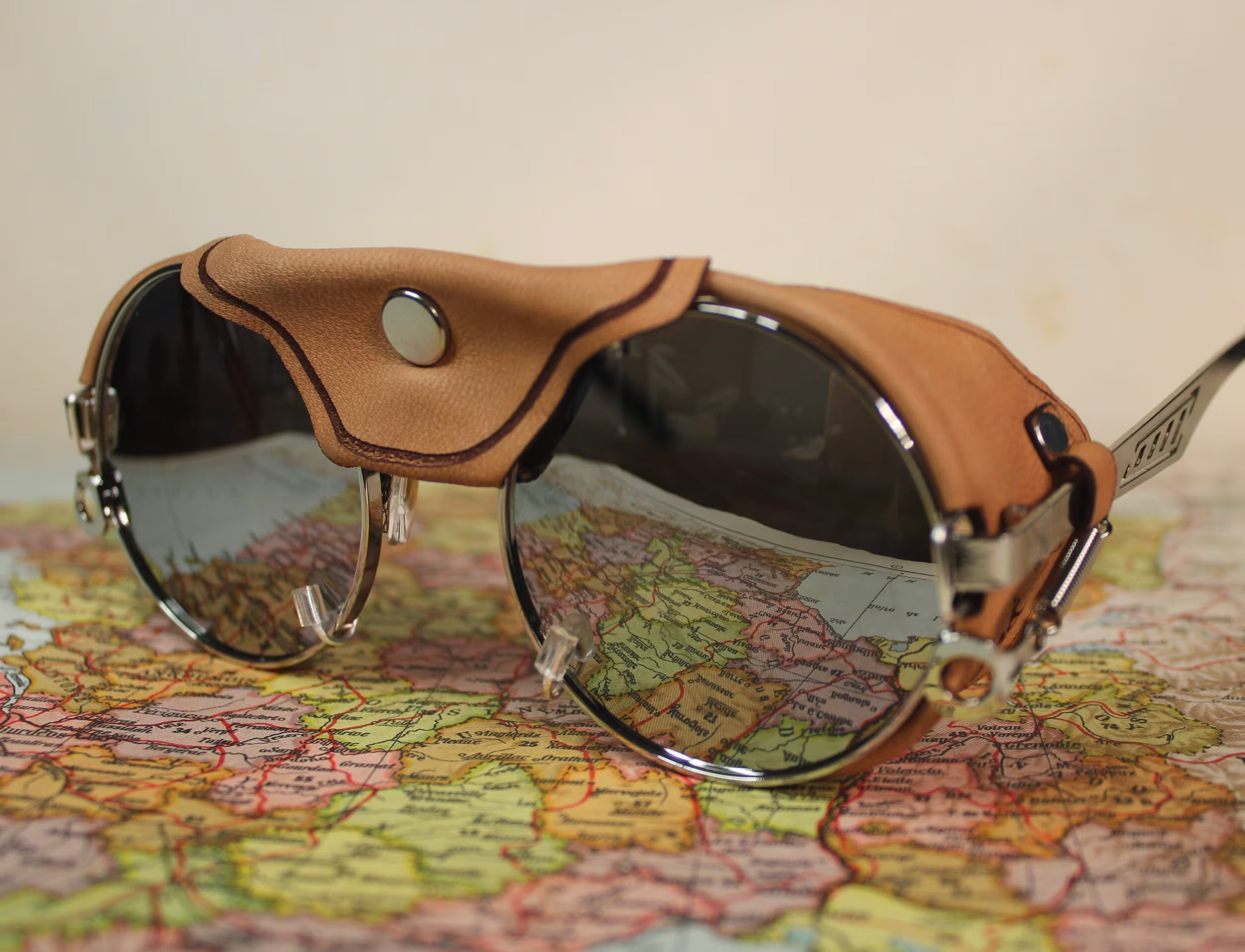 Side Shield Round Sunglasses Belgium